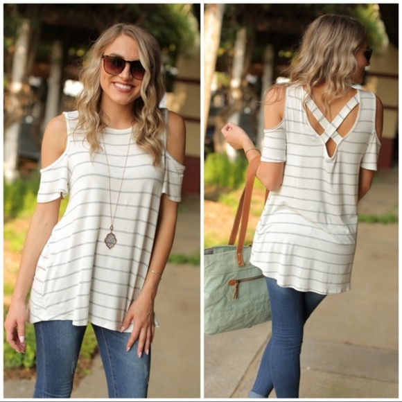 ❤️Gray & Ivory Striped Cold Shoulder Tunic - Picture 2 of 2